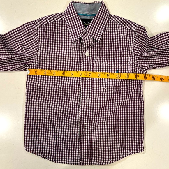 Nautica toddler long sleeve checked button down shirt size 2T - Picture 2 of 4